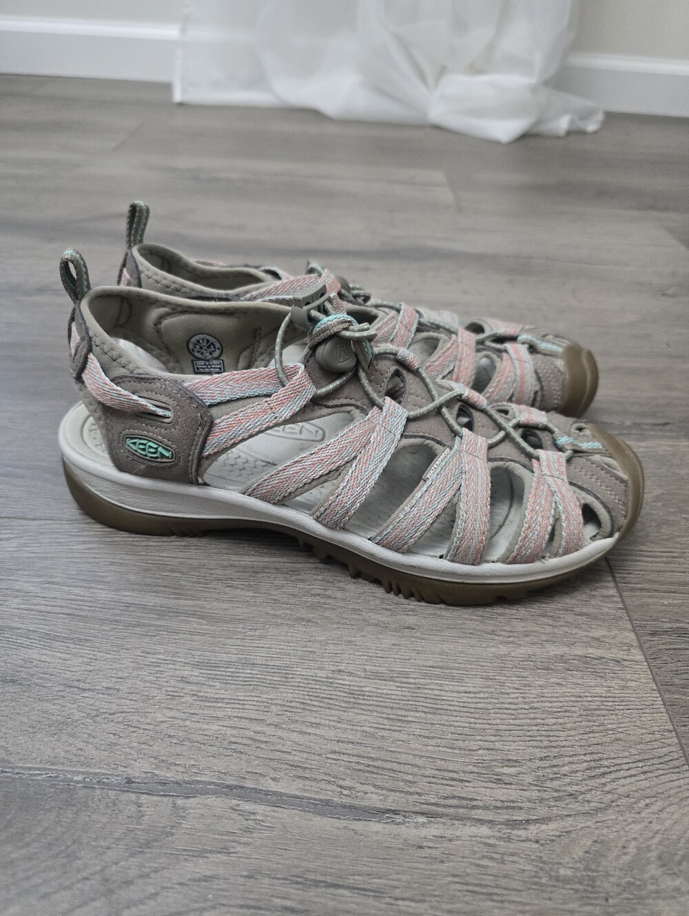 Keen Women's Whisper Sandals Taupe/Coral